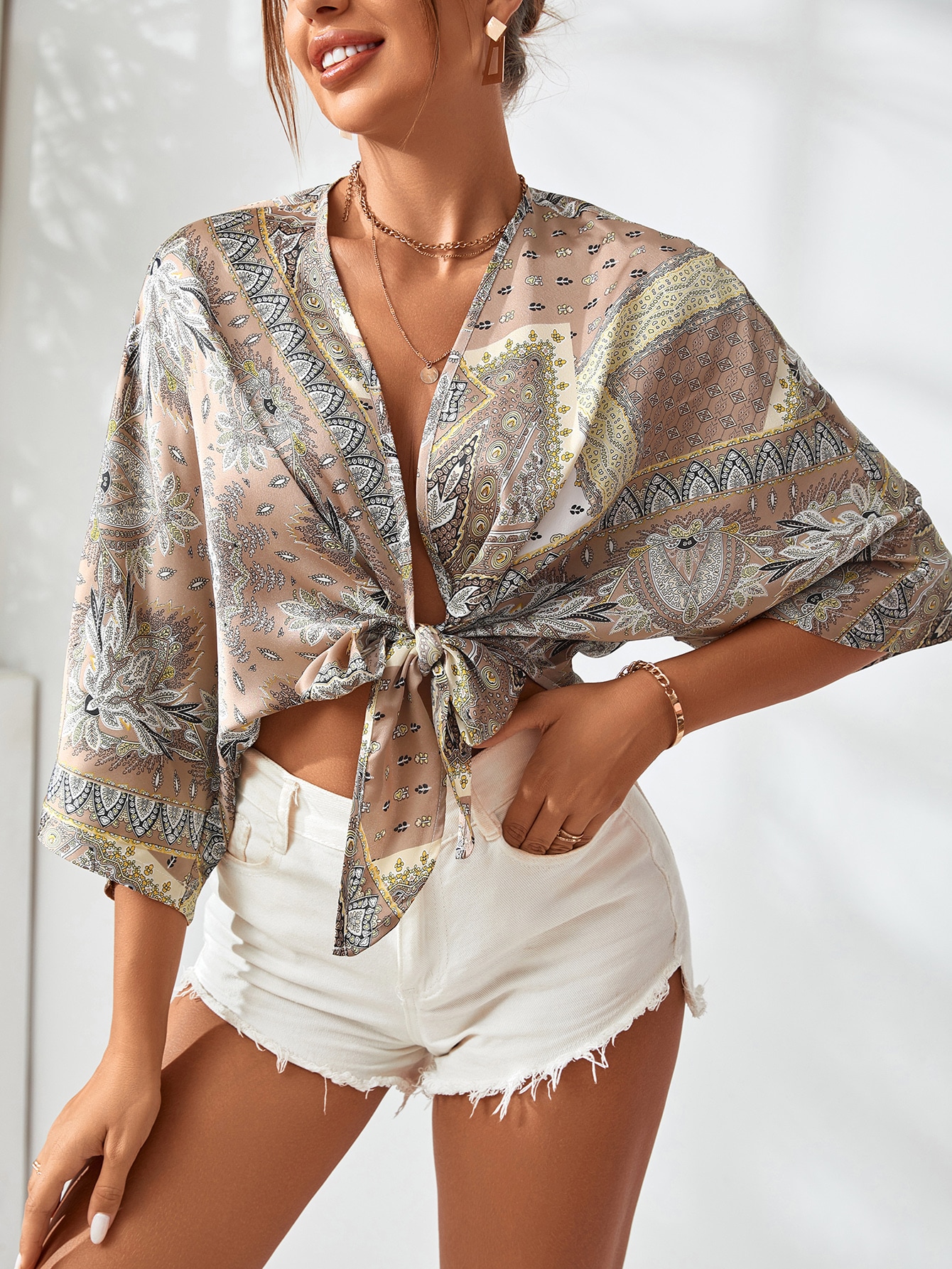 SHEIN Priv Allover Print Batwing Sleeve Knot Detail Blouse SHEIN EUR main 0