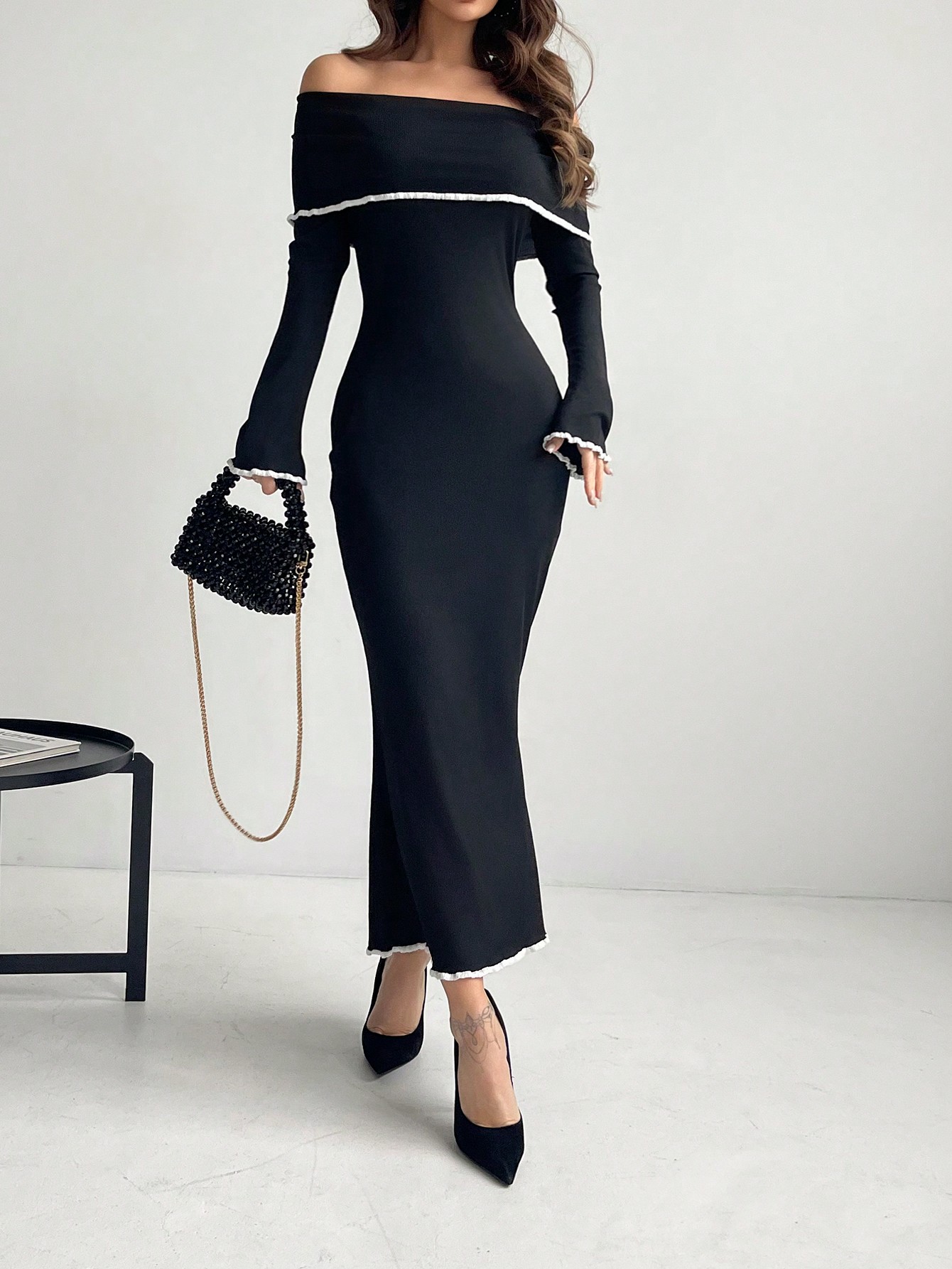 SHEIN Aloruh Womens Ruffled Sleeves Fish Tail Style Bodycon Dress With Color Block Details And Off Shoulder Design With Sleeves SHEIN EUR main 0